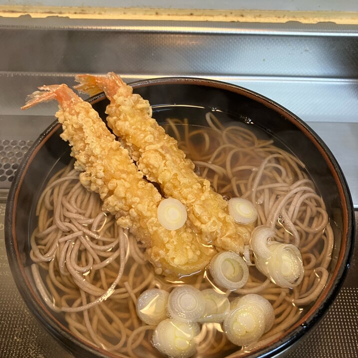 出汁が美味しい♪温かい♪天ぷら蕎麦^_^